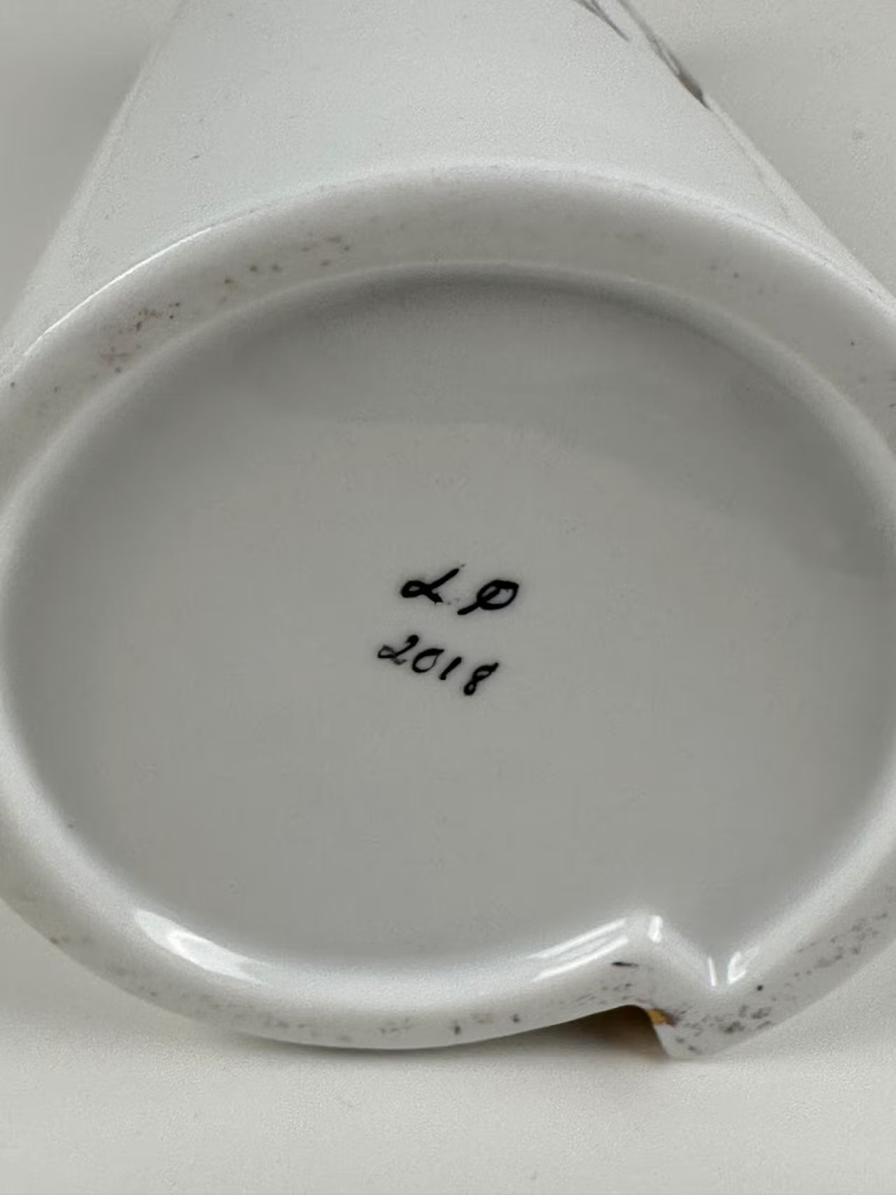 Uniikki moderni taidevaasi (32 cm)