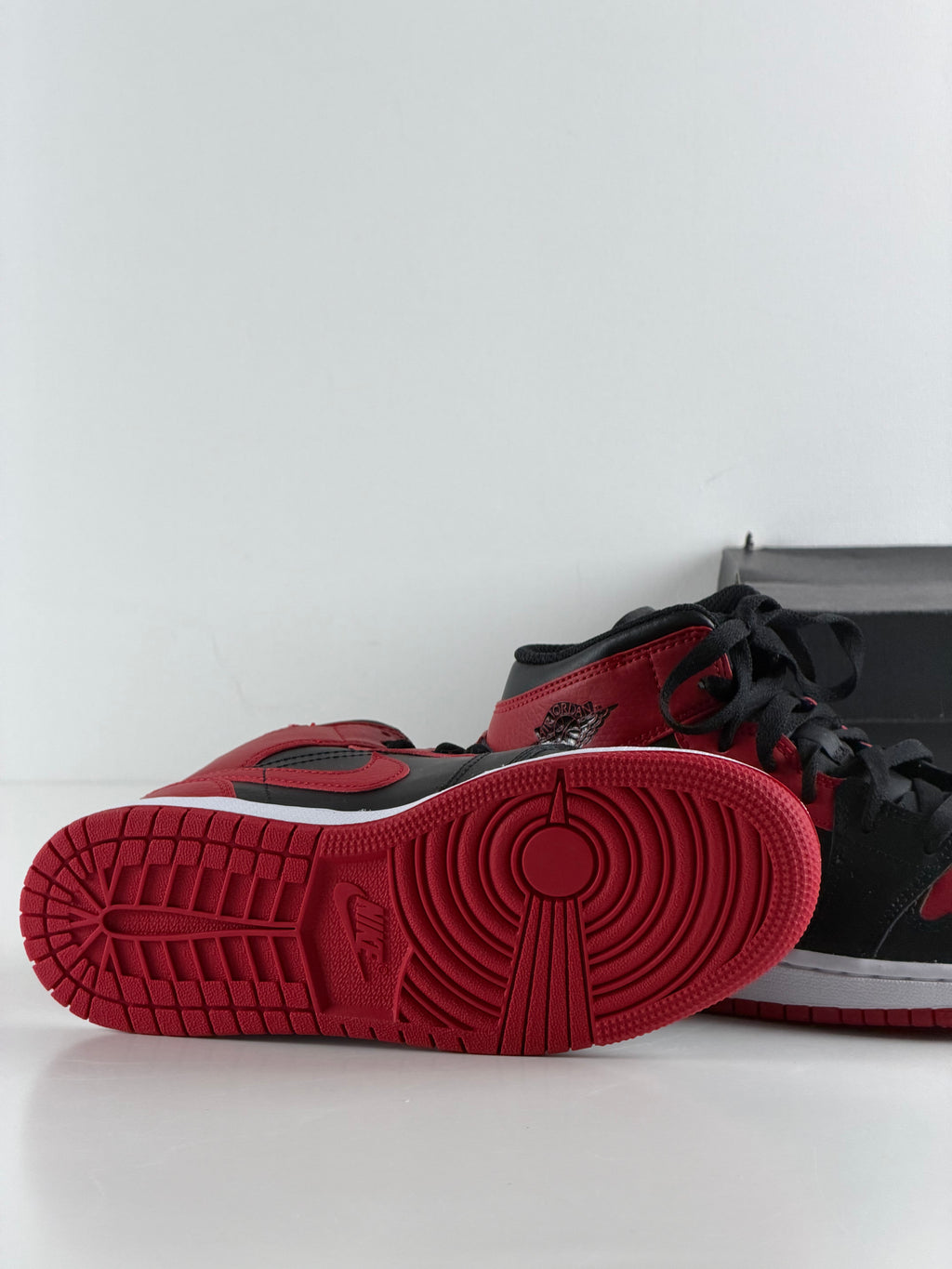 Air Jordan 1 Mid – Bred – EU 36.5
