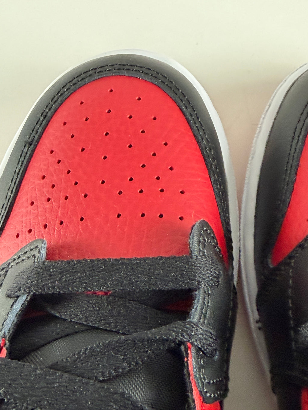 Air Jordan 1 Mid – Bred – EU 36.5