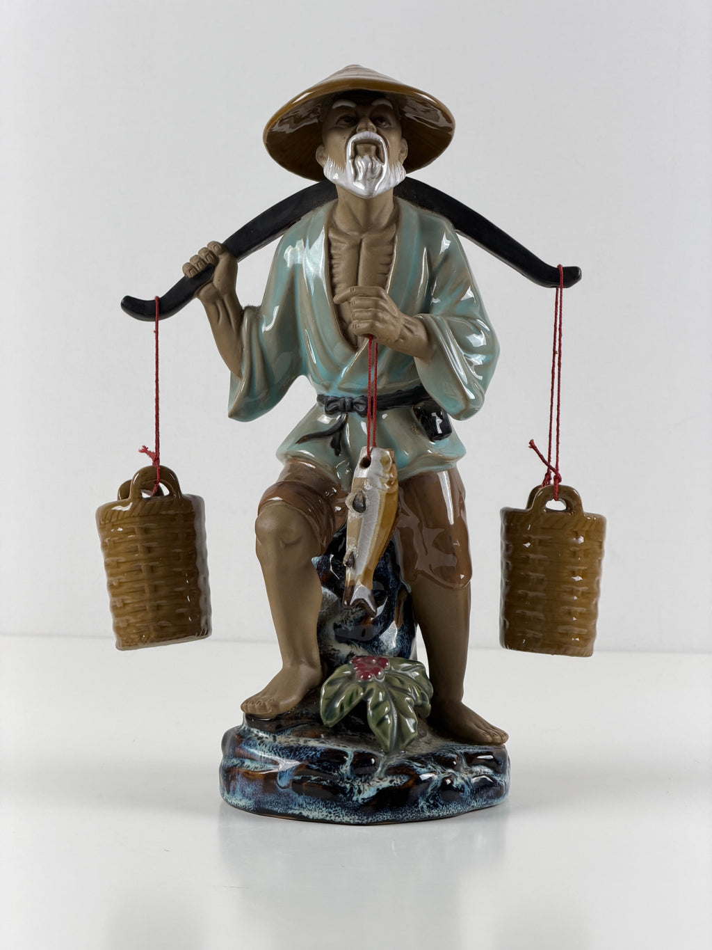 Shiwan Chinese Fisherman – suuri lasitettu kiinalainen keramiikkafiguuri 33 cm