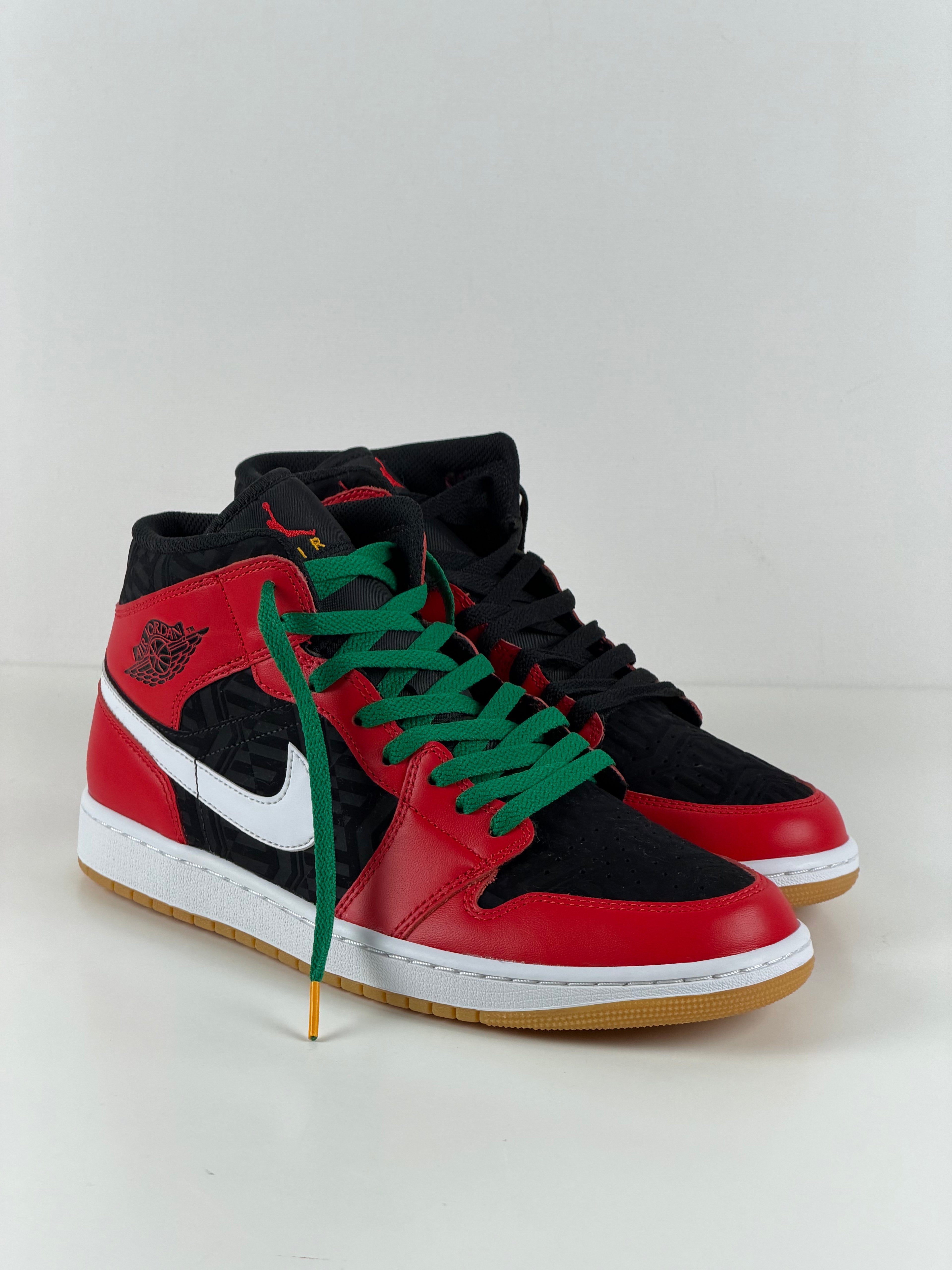 Air Jordan 1 Mid SE “Black / Fire Red / White / Malachite”