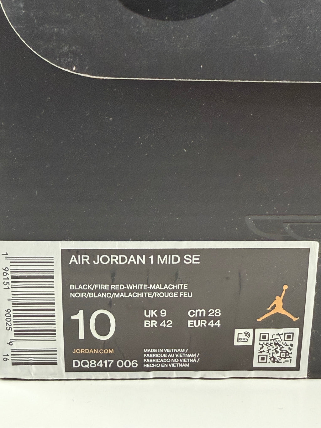Air Jordan 1 Mid SE “Black / Fire Red / White / Malachite”