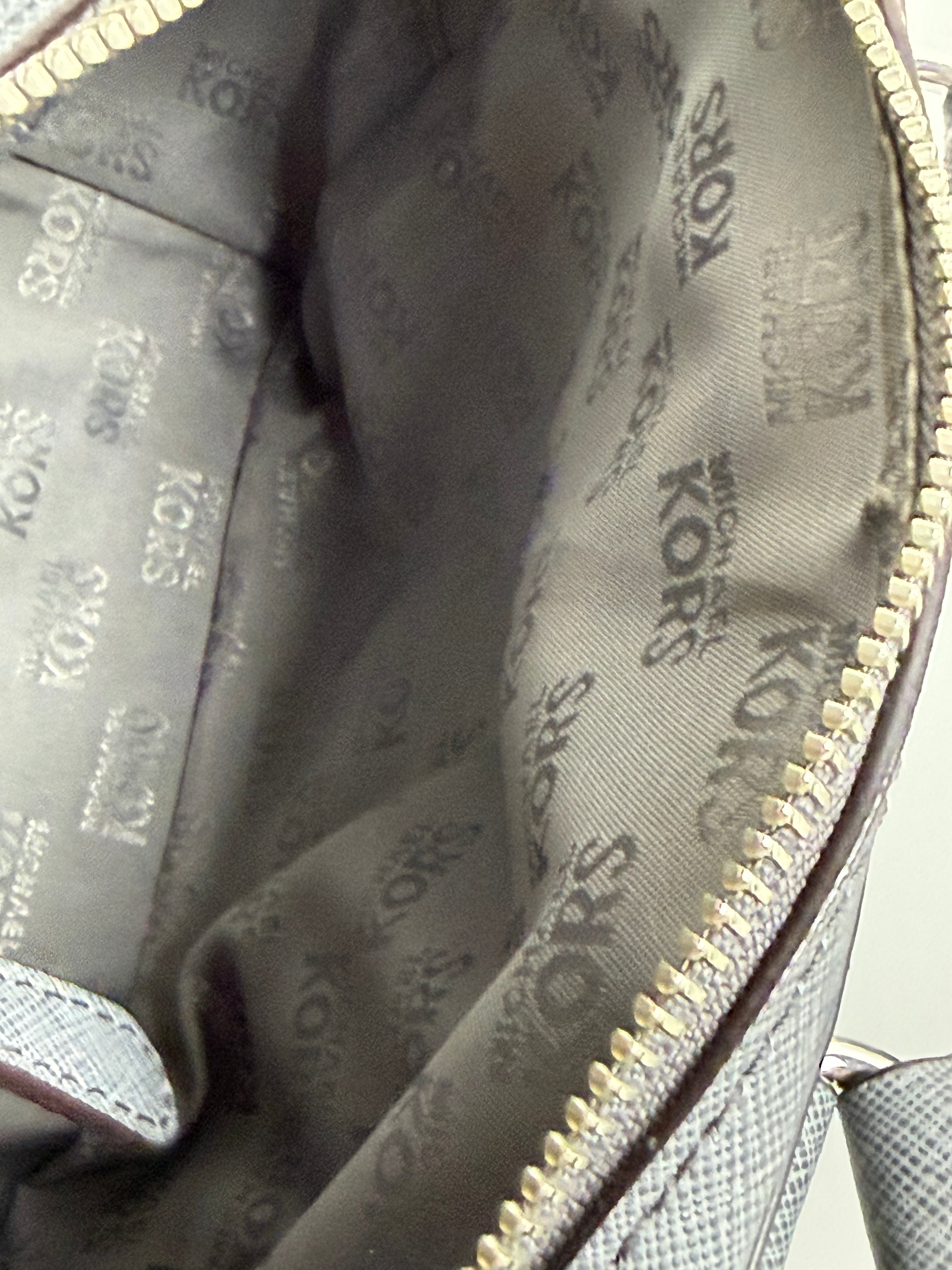 Michael Kors harmaa crossbody / pikkulaukku
