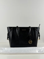 Michael Kors Voyager Medium Multifunction Tote Leather – musta nahkalaukku