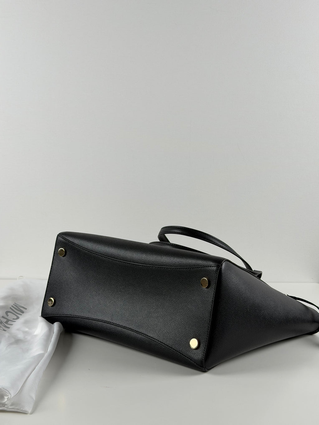 Michael Kors Voyager Medium Multifunction Tote Leather – musta nahkalaukku