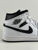 Air Jordan 1 Mid White/Black