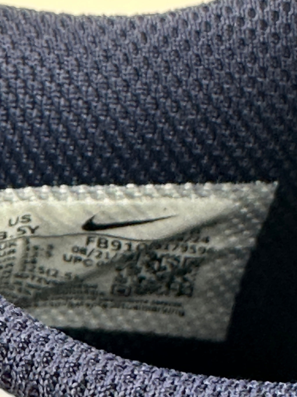 Nike Dunk Low (GS) – White / Midnight Navy