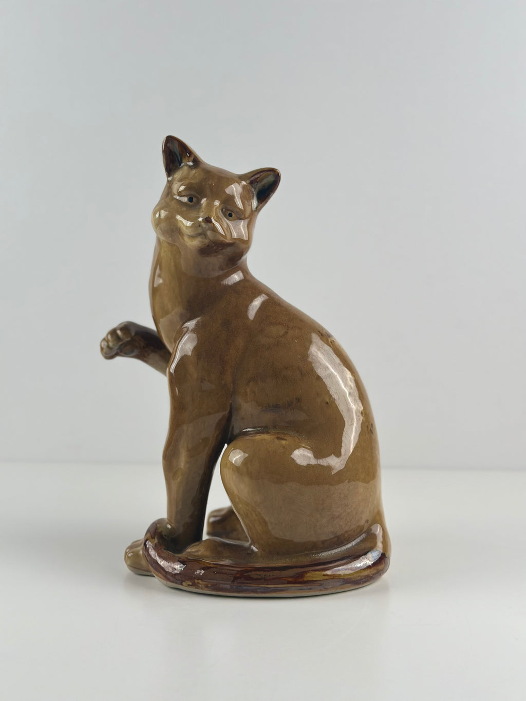 Iso vintage-kissapatsas – lasitettua keramiikkaa (29 cm)