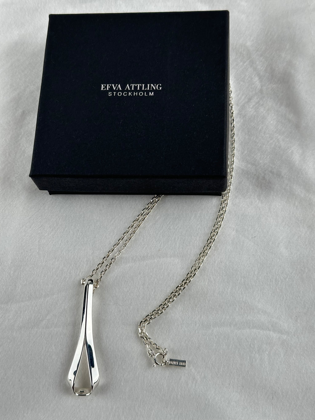 💎 Efva Attling – Sterling‑hopeinen kaulakoru