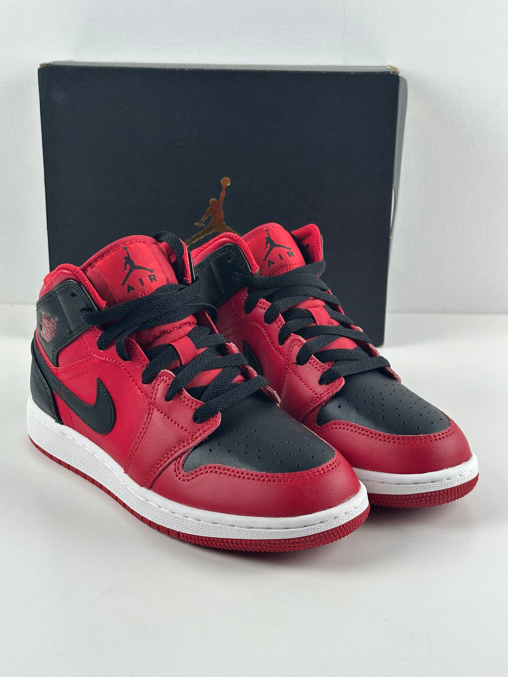 Air Jordan 1 Mid (GS) – Gym Red / Black / White