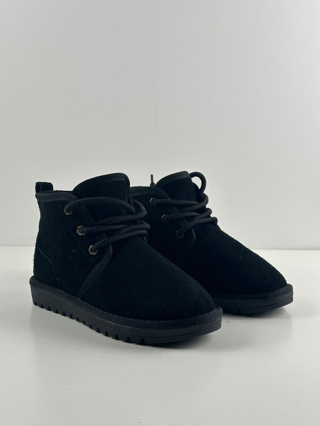 Duffy Leather – mustat lämpimät nilkkurit