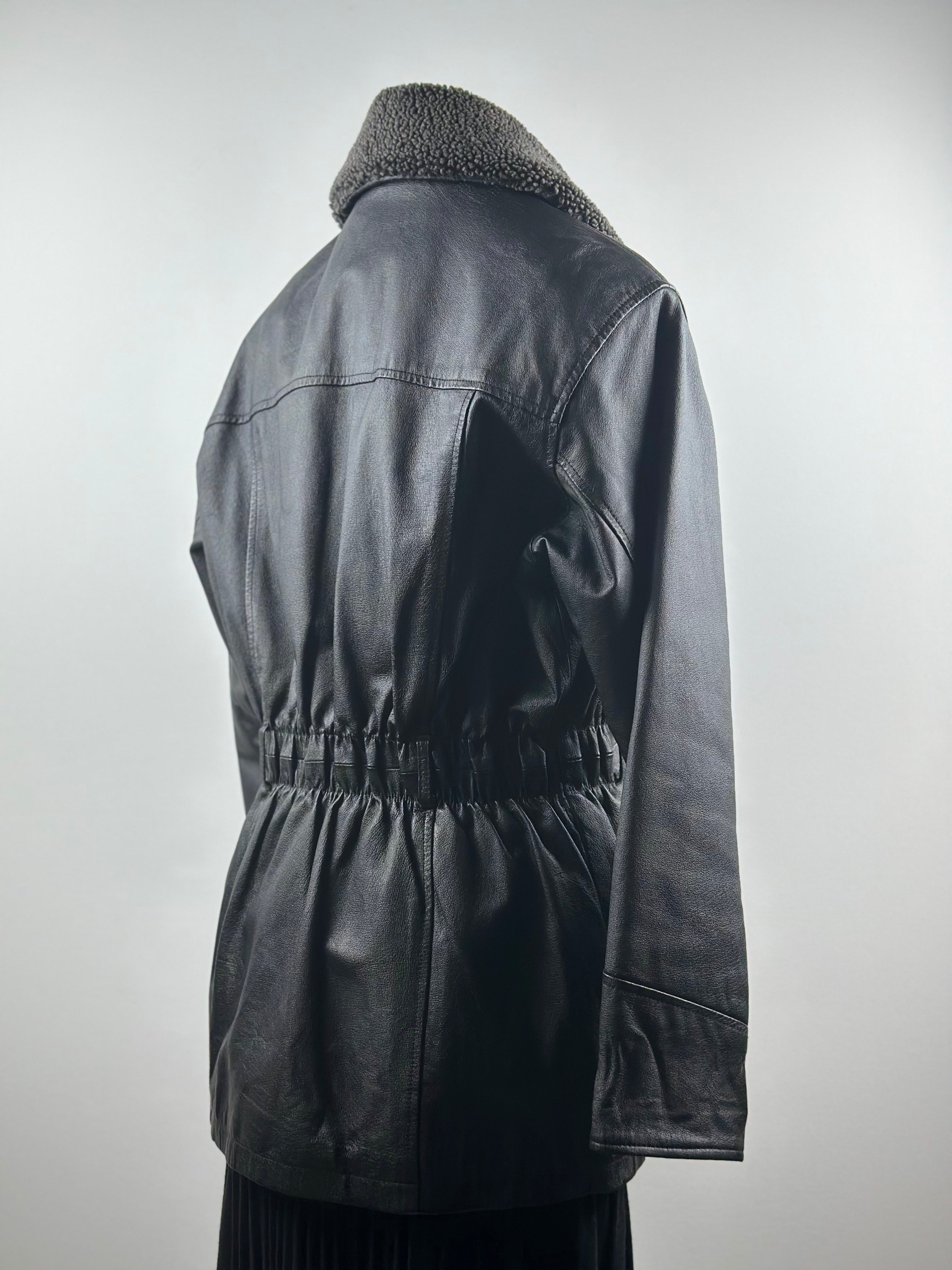 Jofama by Sweden – Naisten nahkatakki teddy-kauluksella (M)