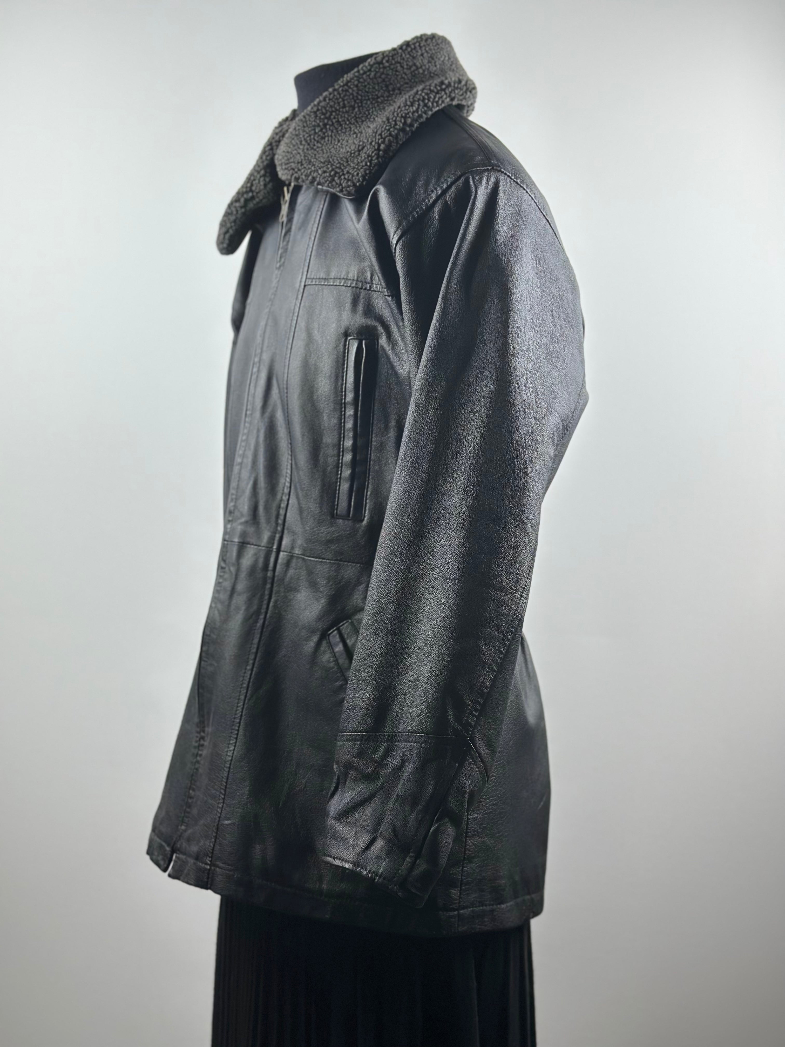 Jofama by Sweden – Naisten nahkatakki teddy-kauluksella (M)