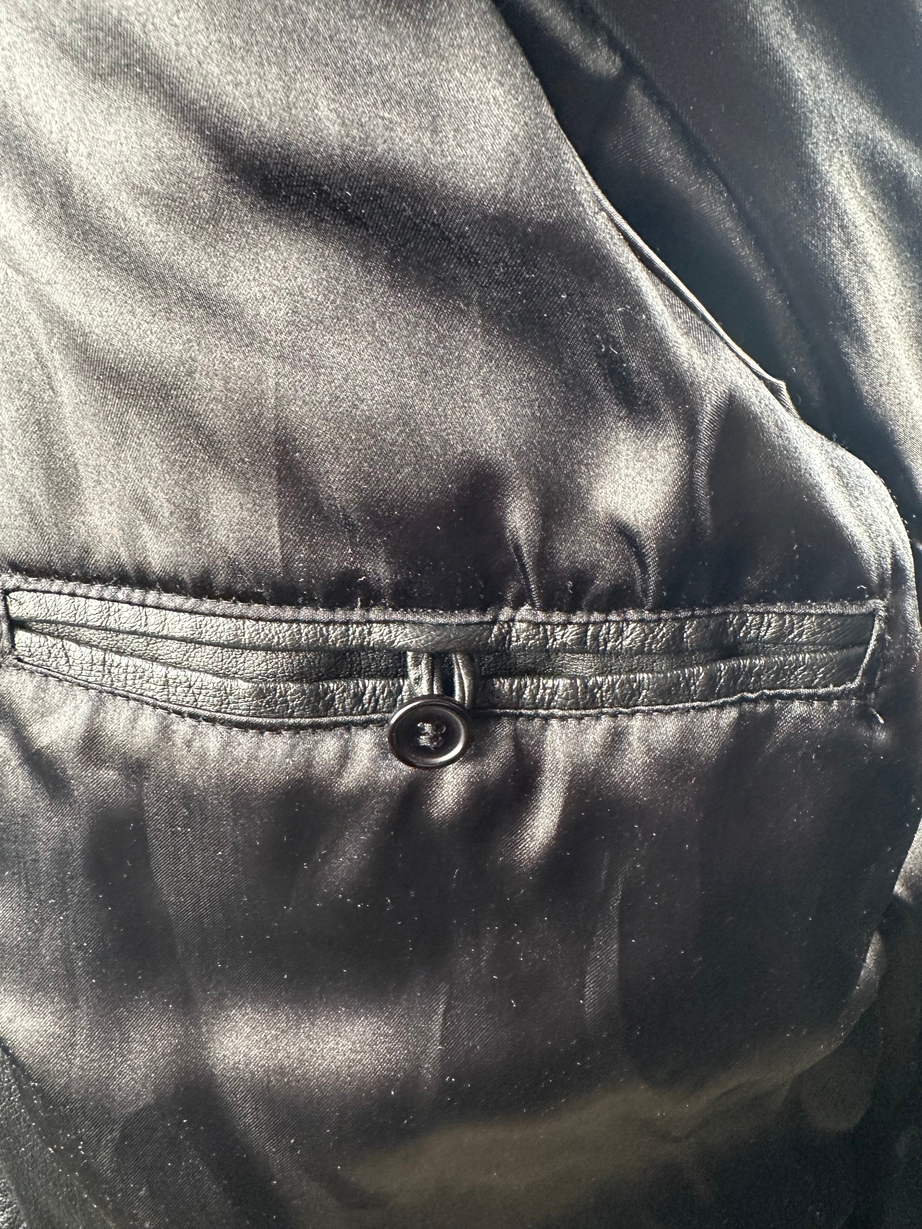 Jofama by Sweden – Naisten nahkatakki teddy-kauluksella (M)