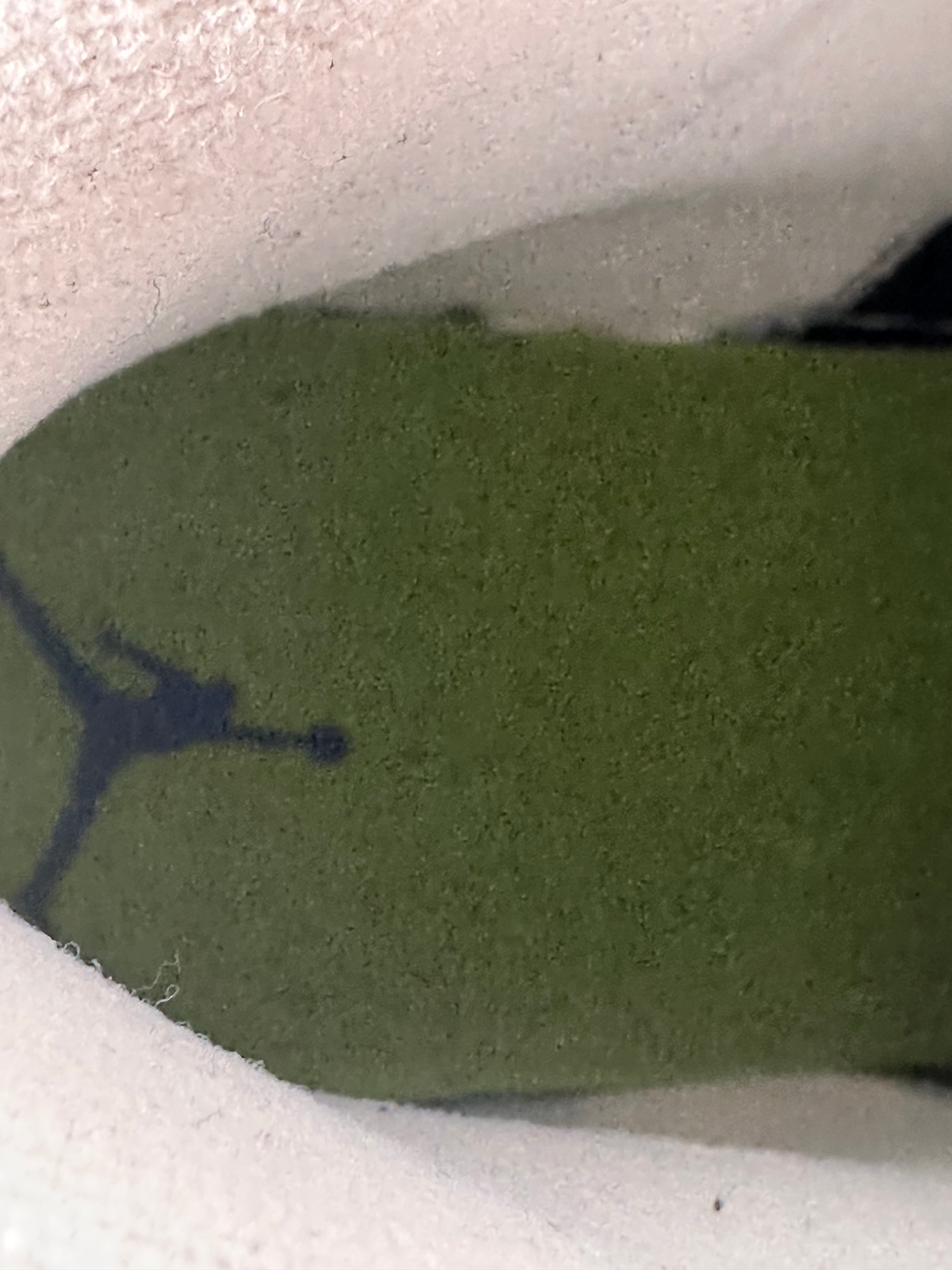 Air Jordan 1 Mid SE (GS) – White/Gym Red/Black – koko 38 (UUSI)