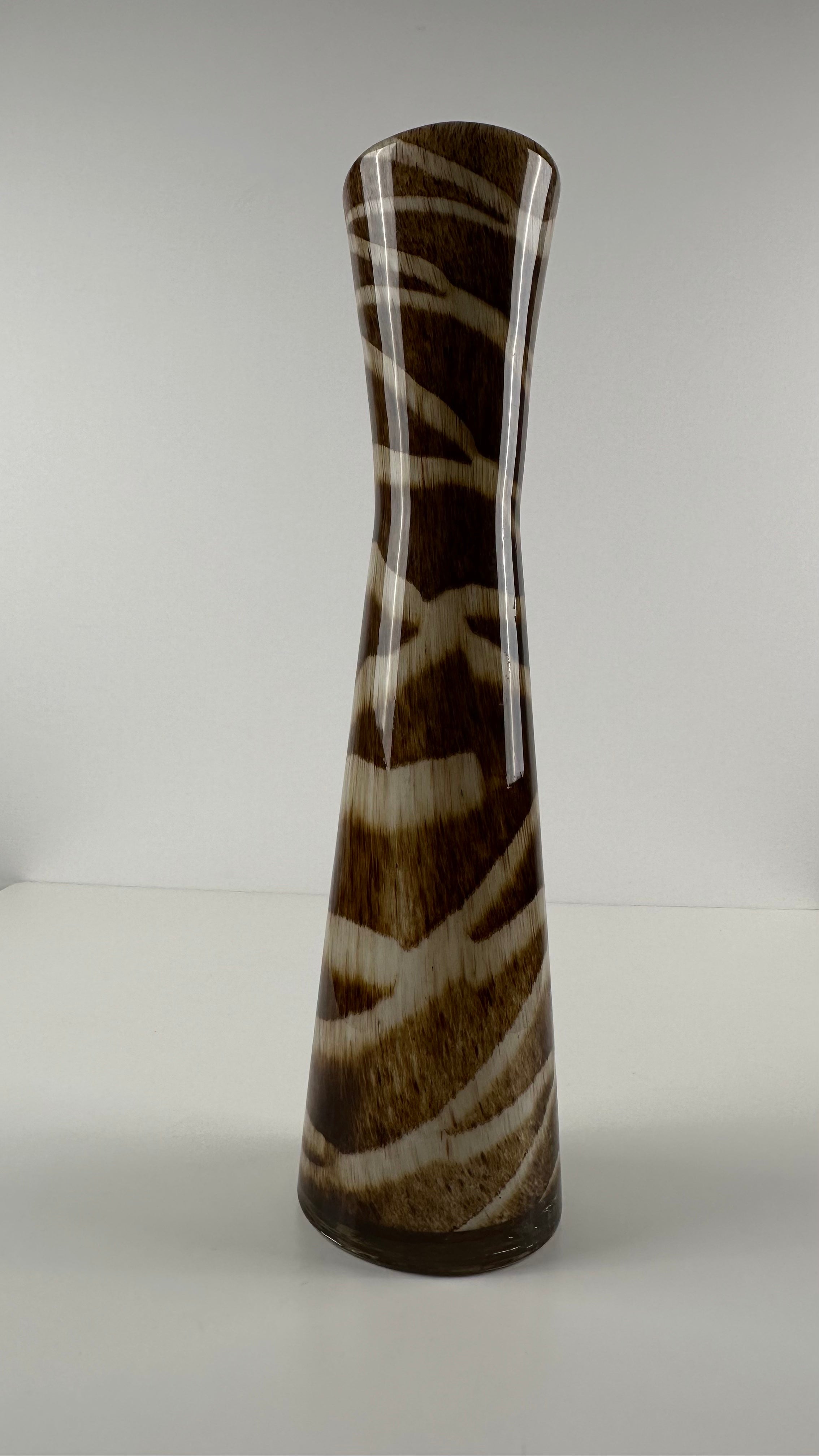 Käsinpuhallettu studiolasimaljakko – 38 cm