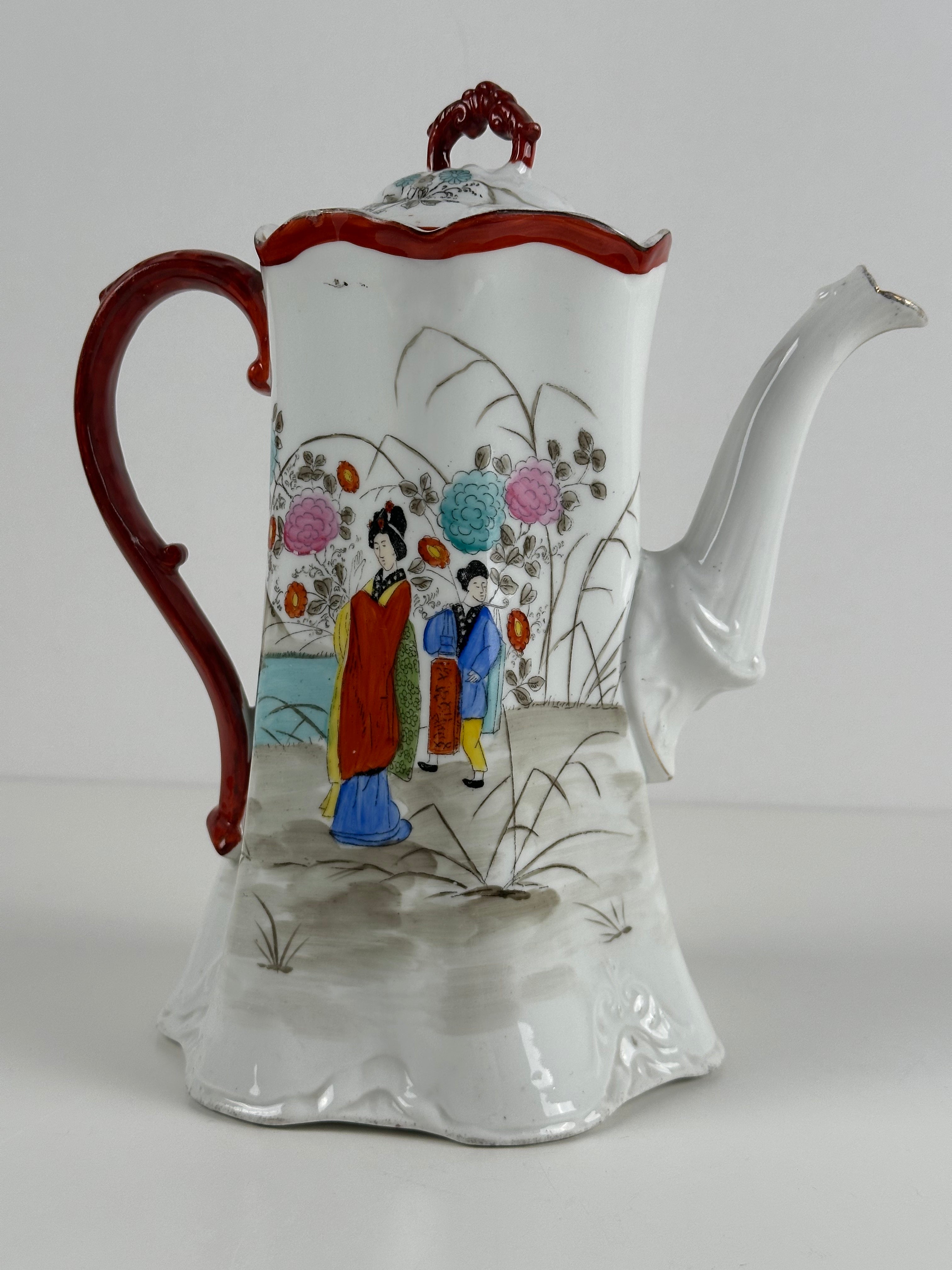 Vintage itämainen posliinikannu – käsinmaalattu – 23 cm