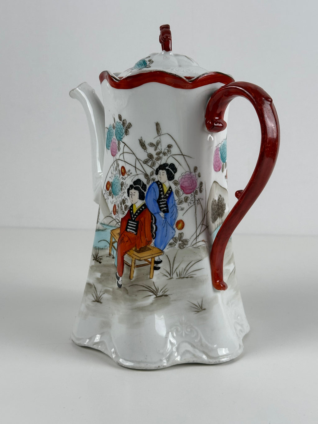 Vintage itämainen posliinikannu – käsinmaalattu – 23 cm