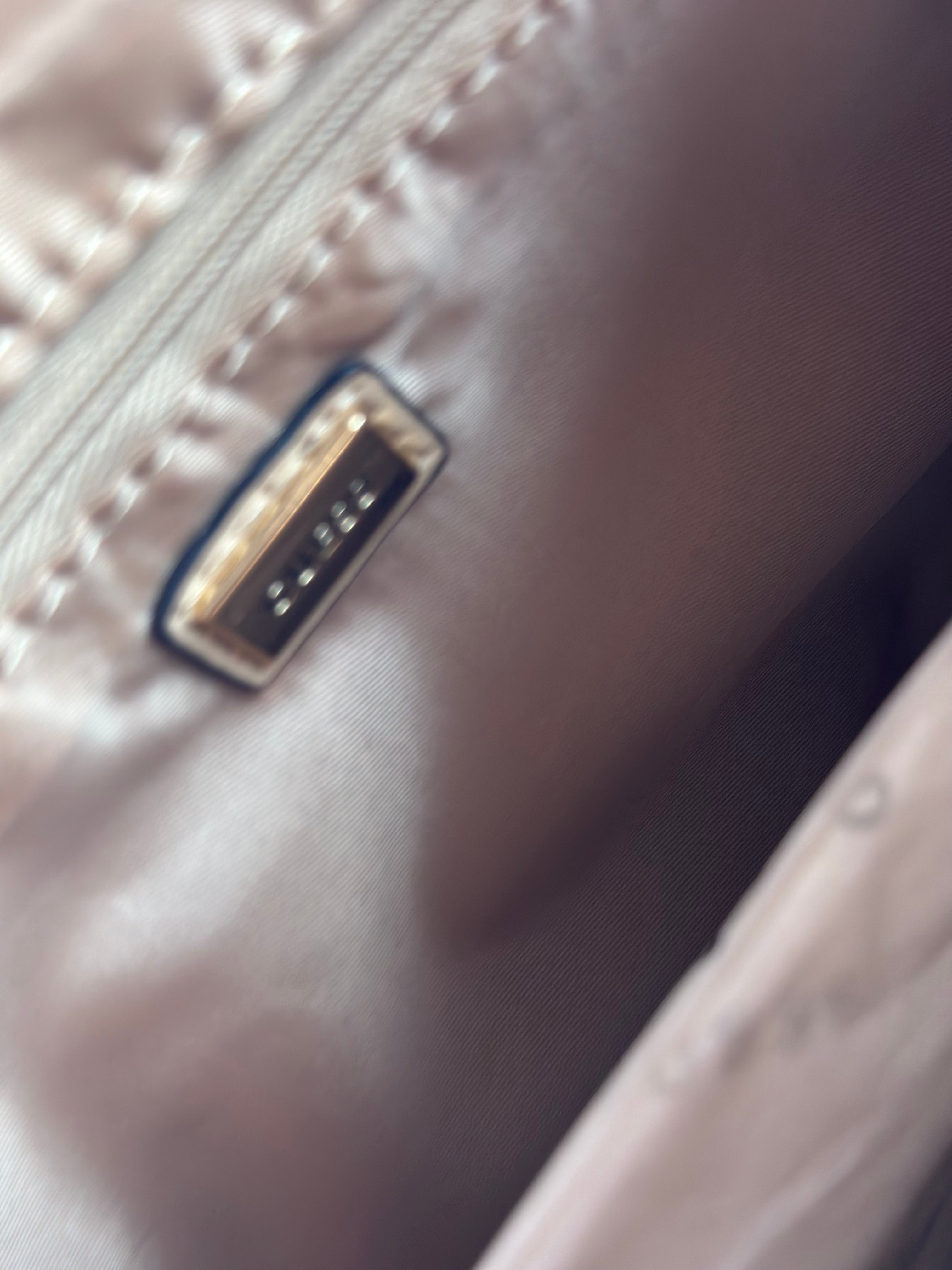 GUESS Beacon Falls Mini Top Zip Xbody – uusi, laput kiinni