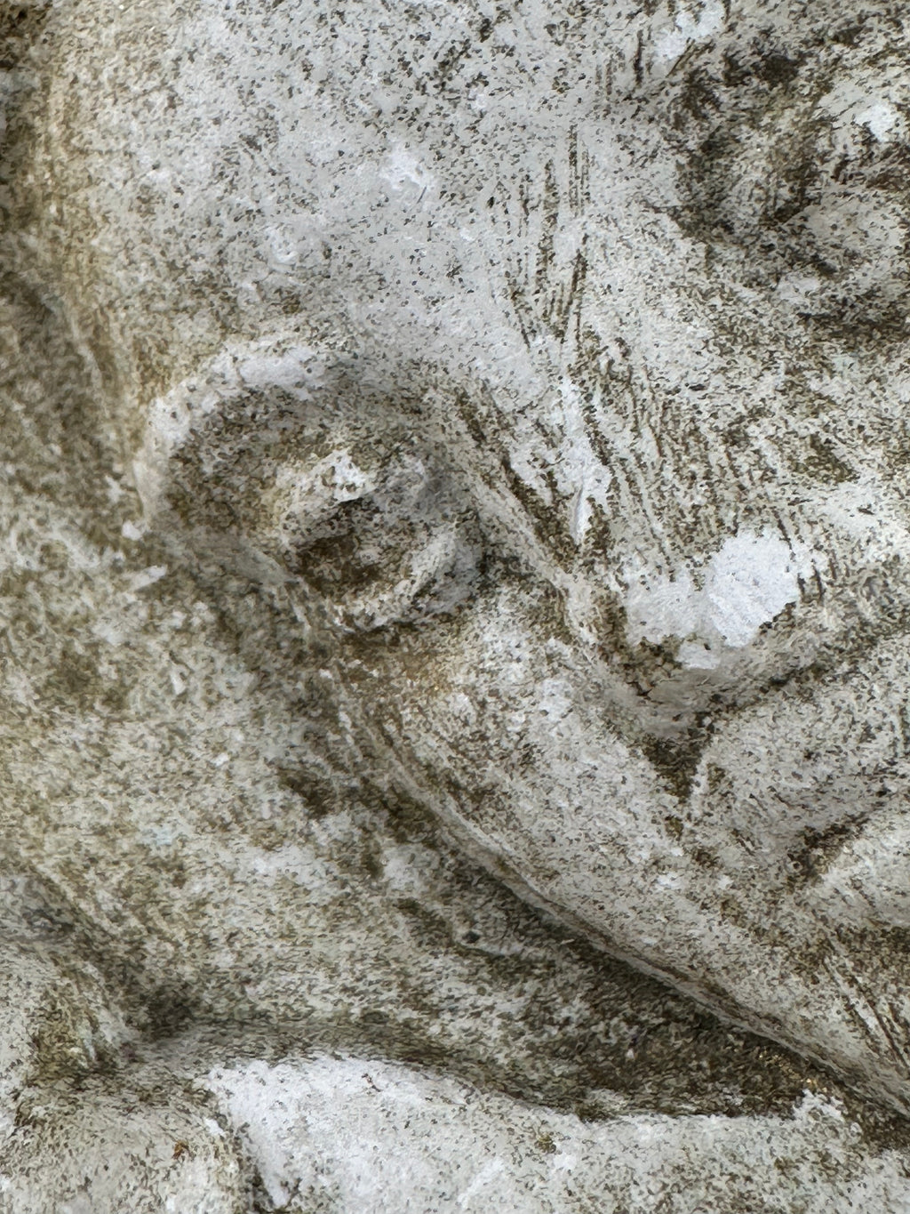 Seinäreliefi “Äiti ja lapsi” – signeerattu E.R. 46