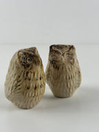 Liisa Hallamaa – keramiikkapöllöt (2 kpl), signeerattu LH