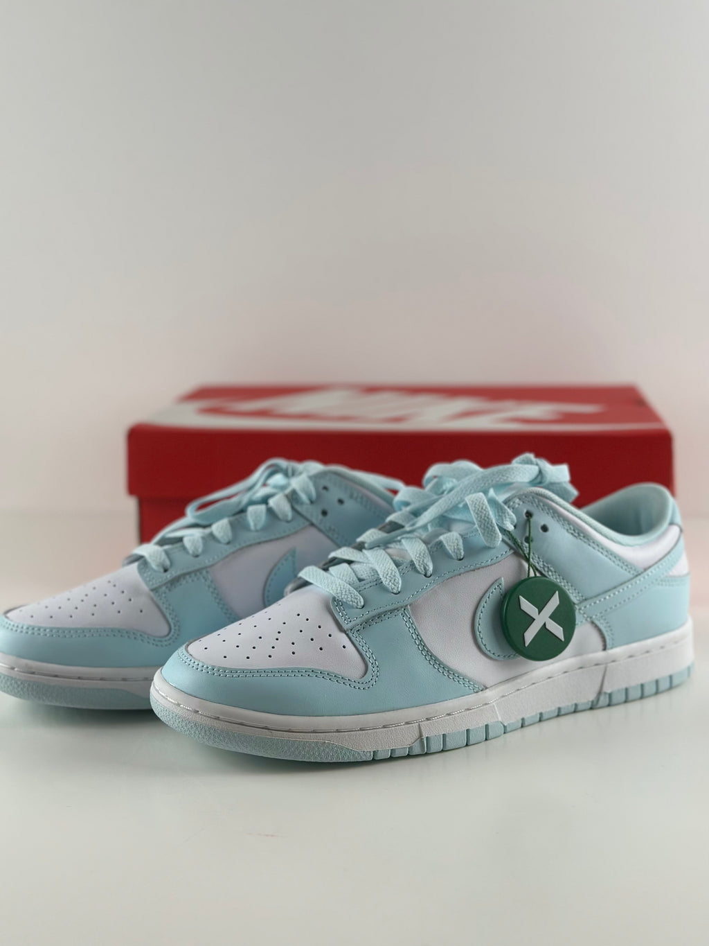 Nike Dunk Low Retro "White / Glacier Blue" Brand new