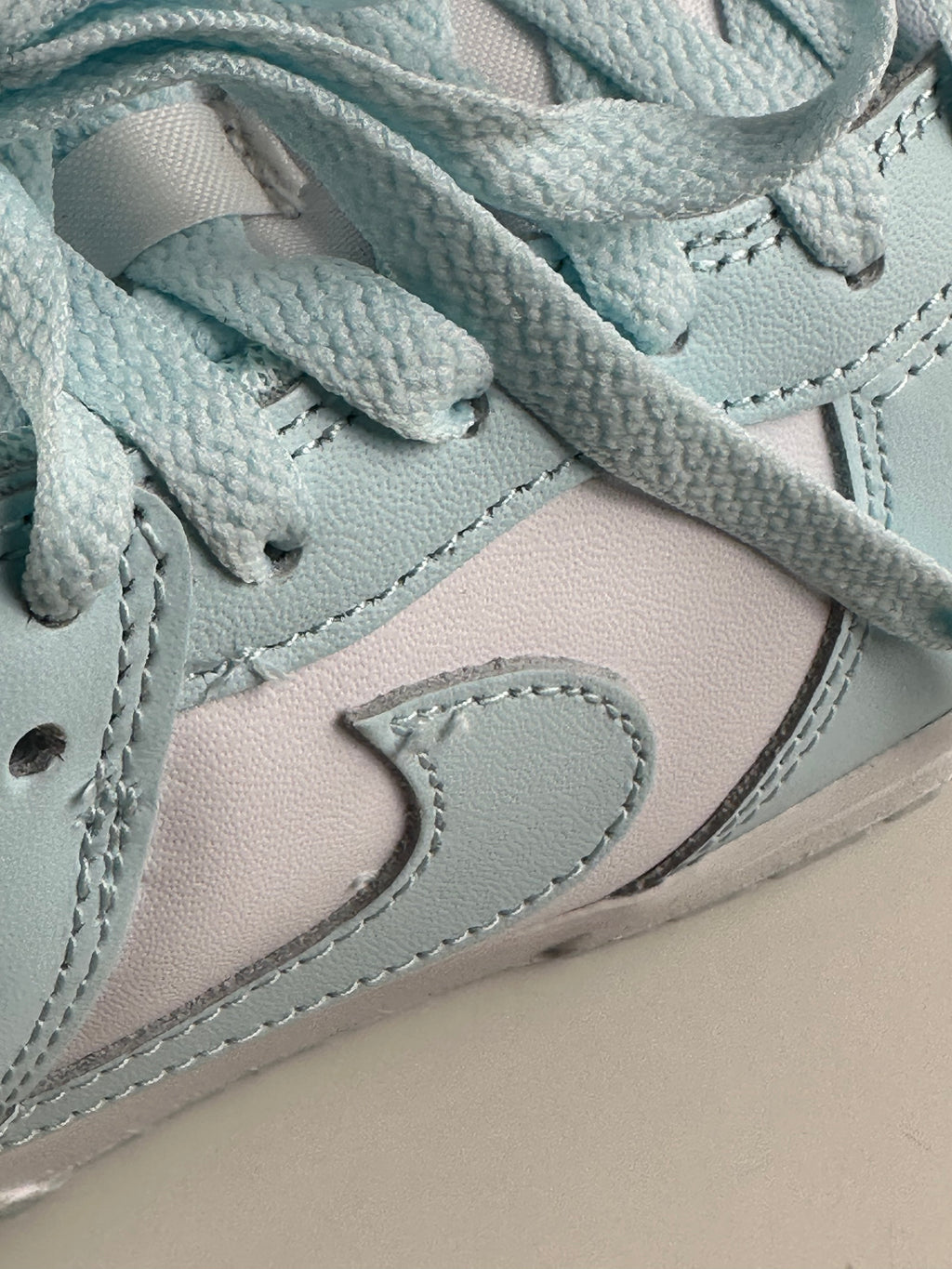 Nike Dunk Low Retro "White / Glacier Blue" Brand new