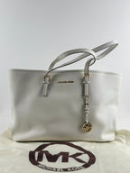 Michael Kors Jet Set Travel Tote – vaalea nahkalaukku