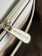 Michael Kors Jet Set Travel Tote – vaalea nahkalaukku