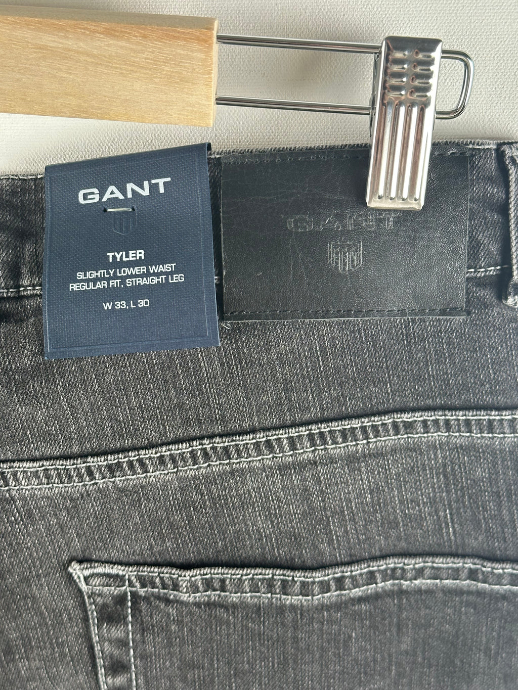 GANT “Tyler” farkut – koko W33/L30 (uusi, laput kiinni)