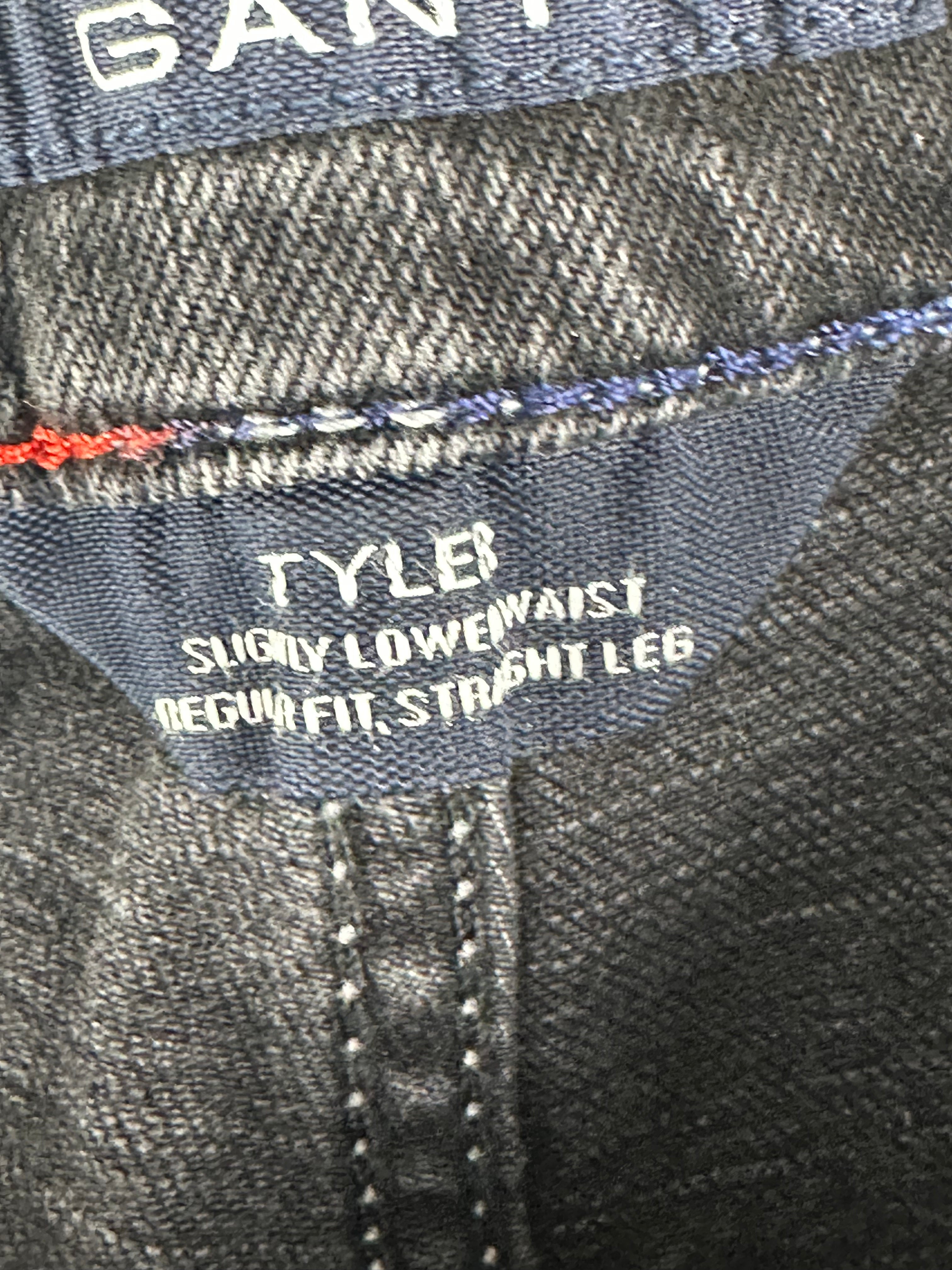 GANT “Tyler” farkut – koko W33/L30 (uusi, laput kiinni)