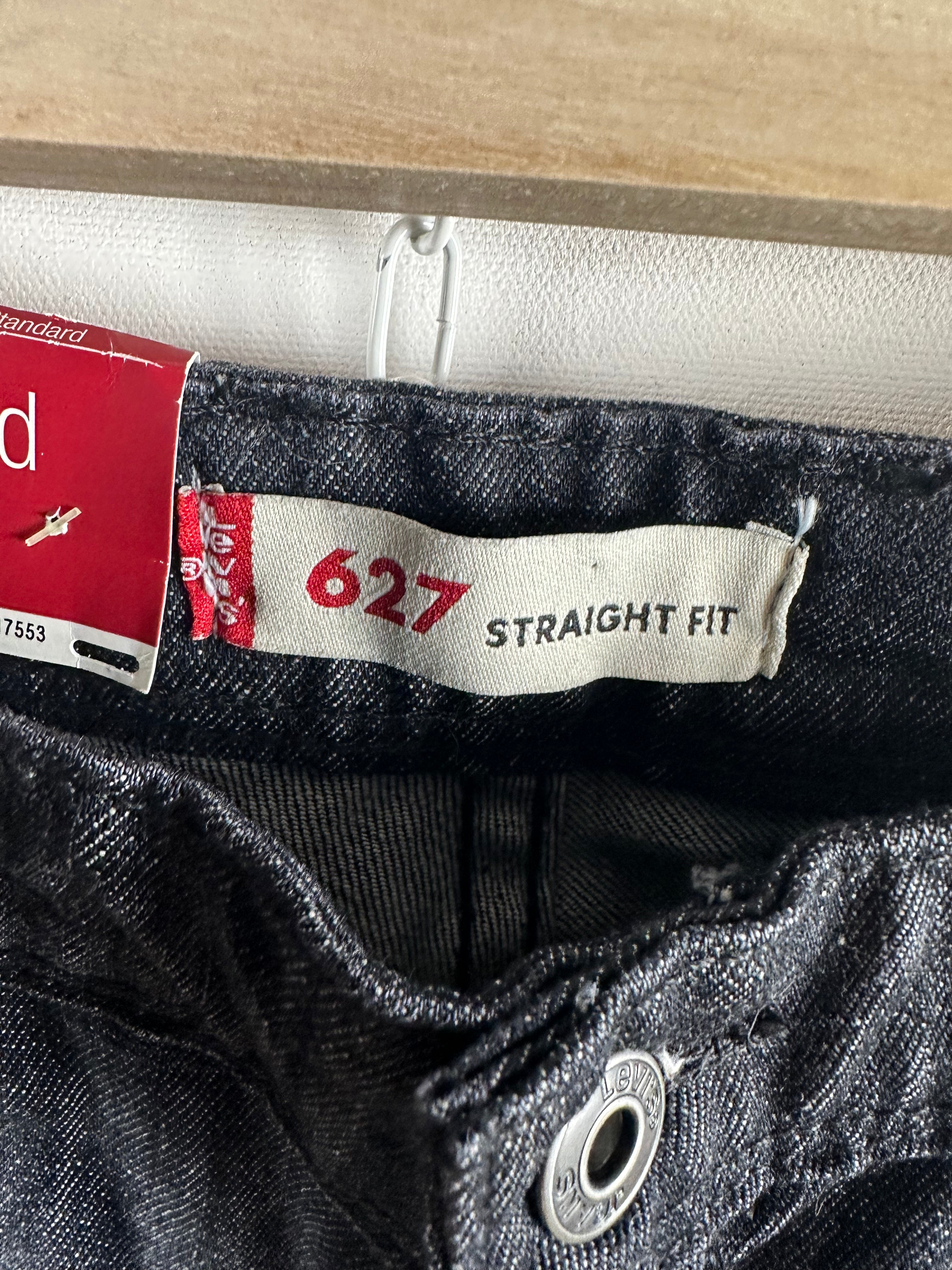 Levi’s 627 Straight Fit farkut – koko W31/L34 (uusi)