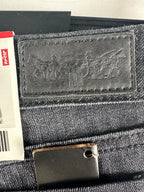 Levi’s 627 Straight Fit farkut – koko W31/L34 (uusi)