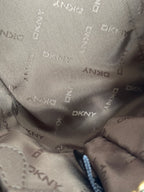 DKNY saffiano nahkalaukku