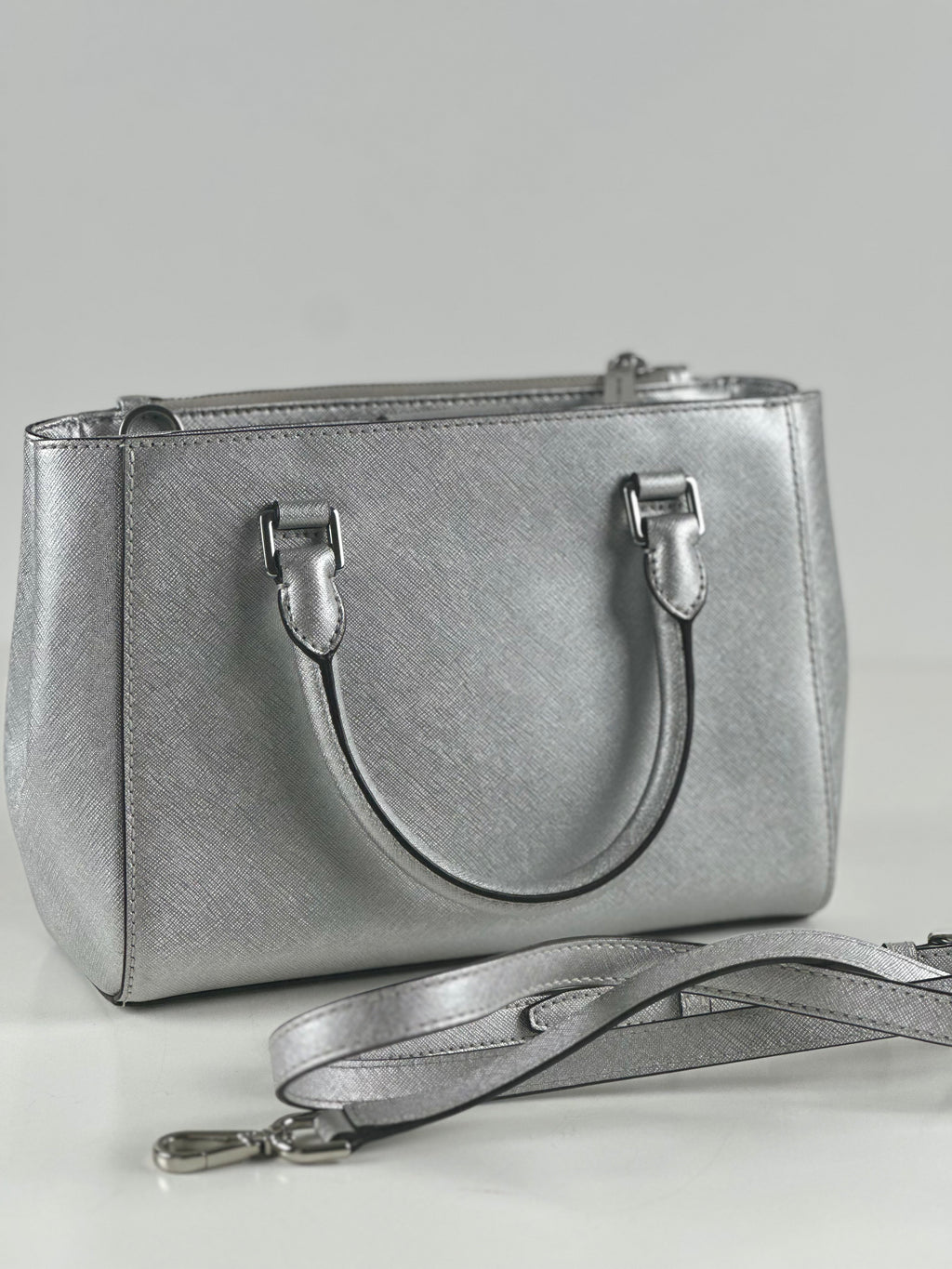 Michael Kors – hopea saffiano nahkalaukku