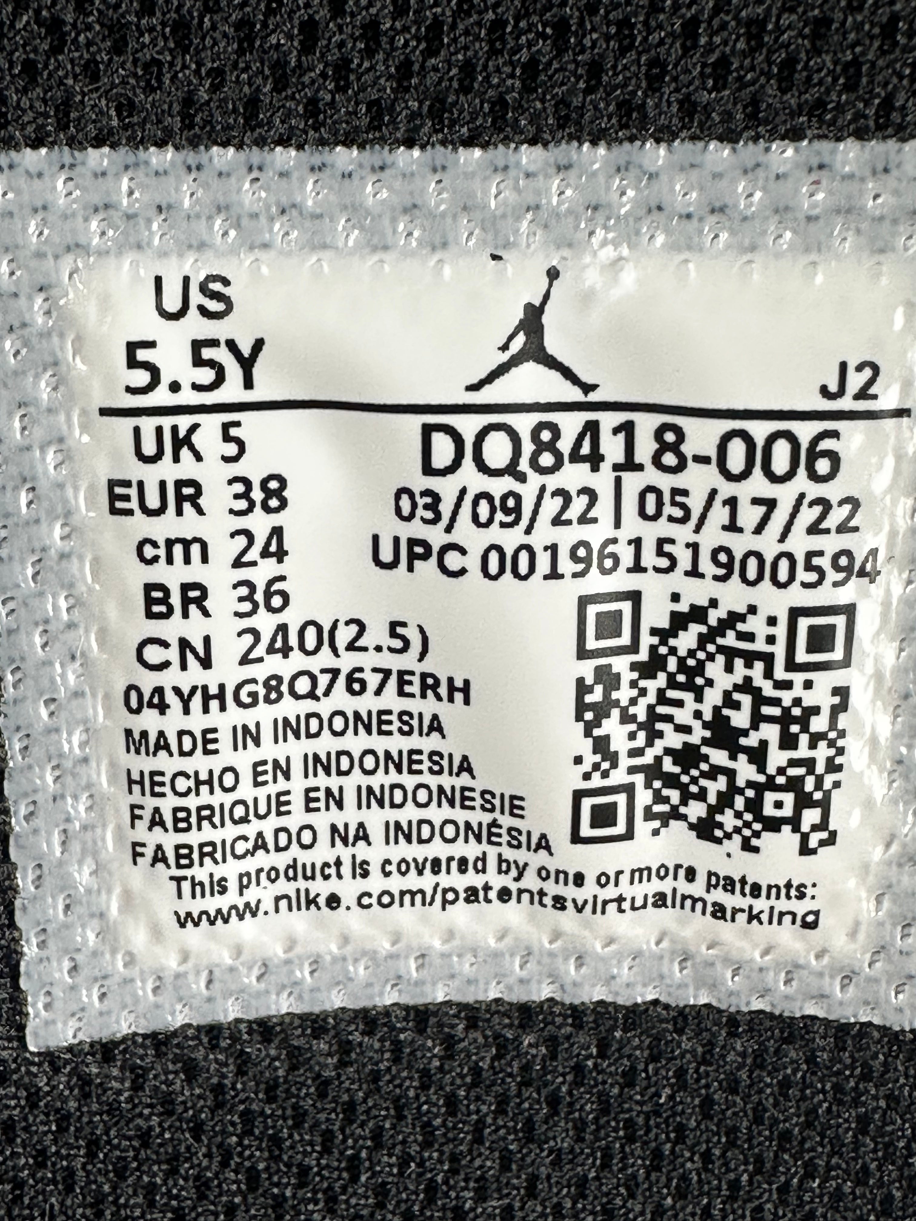 Air Jordan 1 Mid SE (GS) – Black / Fire Red / Malachite – EU 38