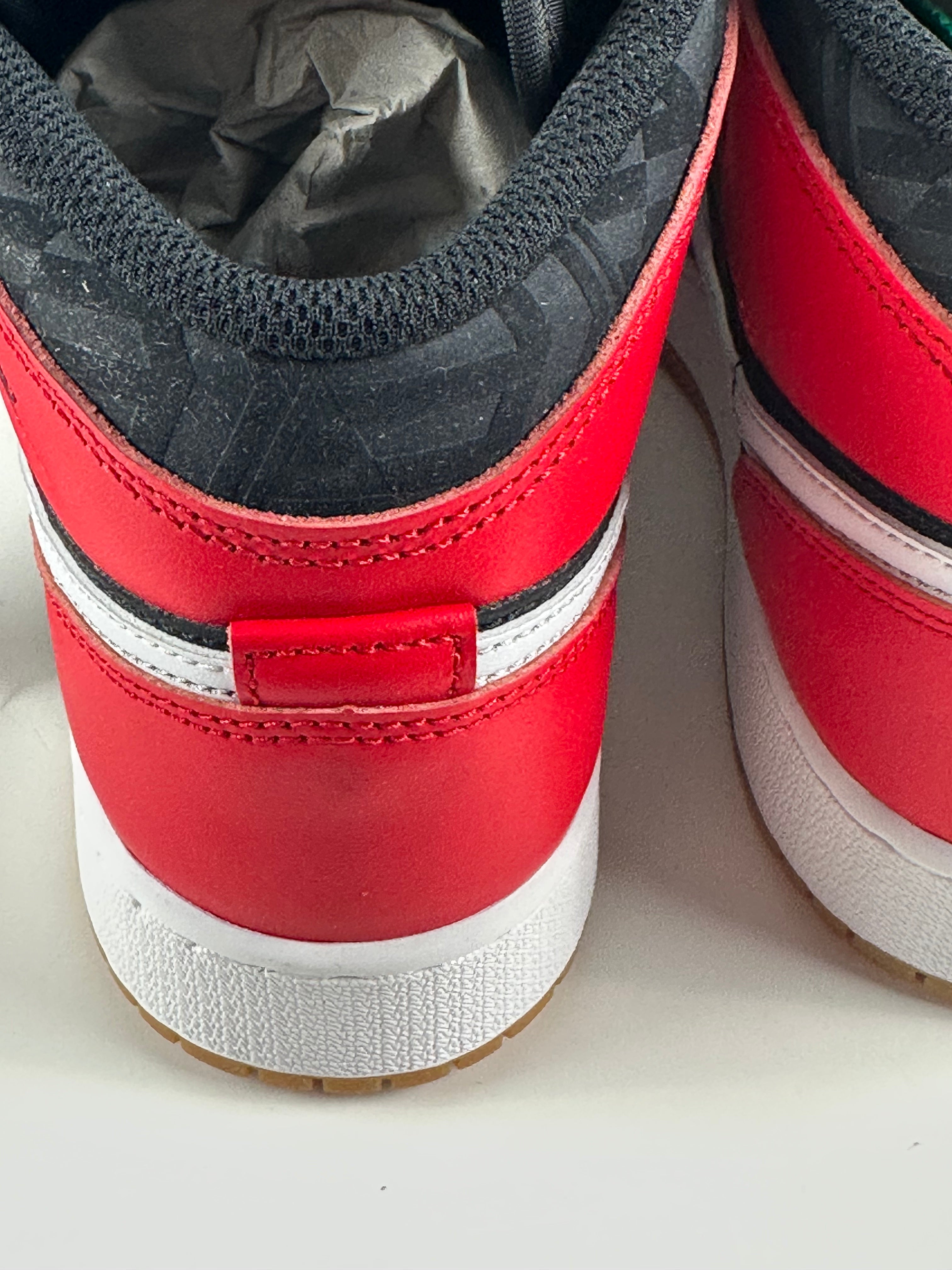 Air Jordan 1 Mid SE (GS) – Black / Fire Red / Malachite – EU 38