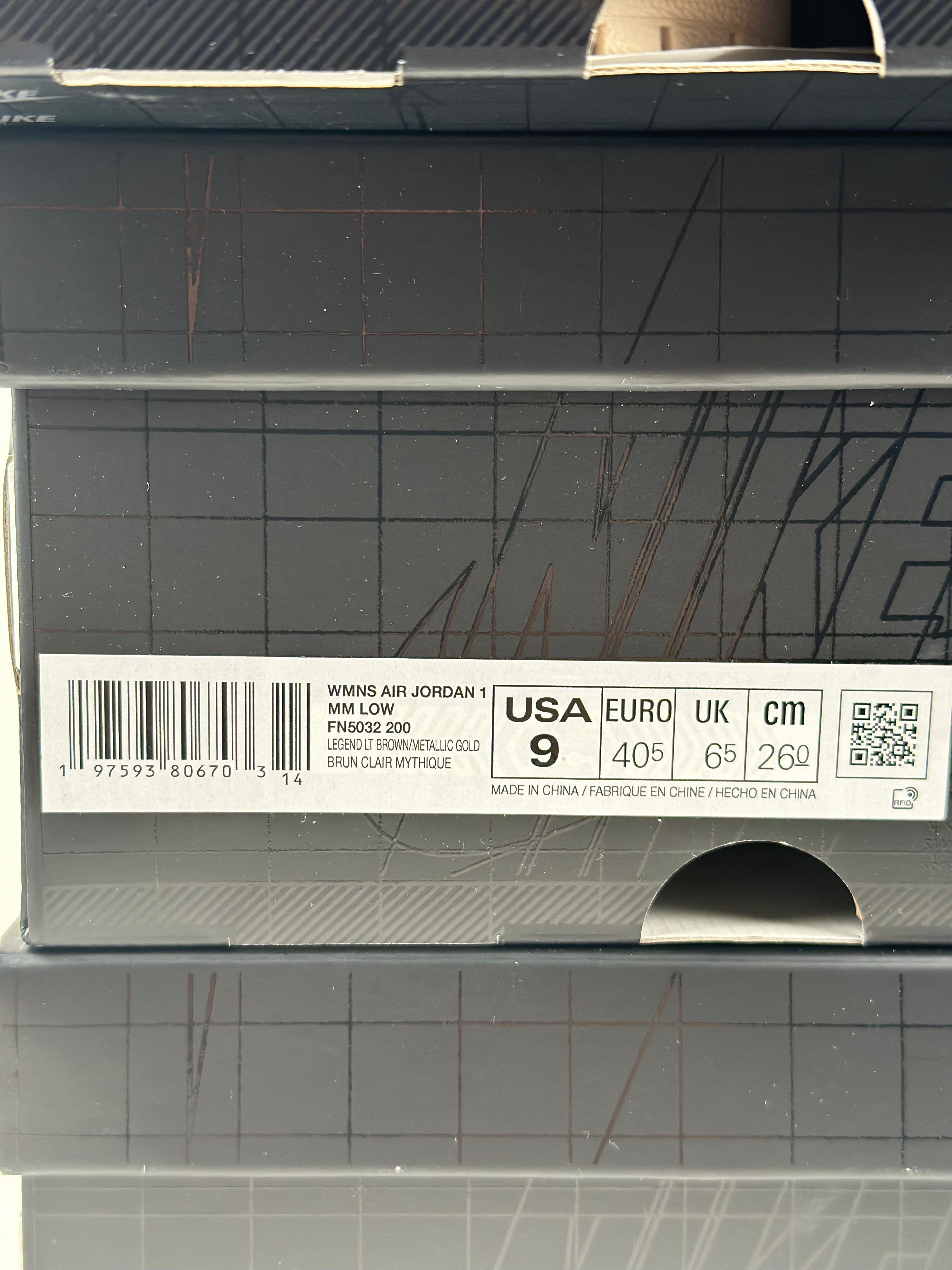 WMNS Air Jordan 1 MM Low "Legend Dune / Metallic Gold"