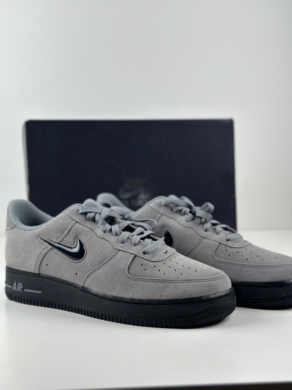 Nike Air Force 1 Jewel Cool Grey / Black (EUR 45)