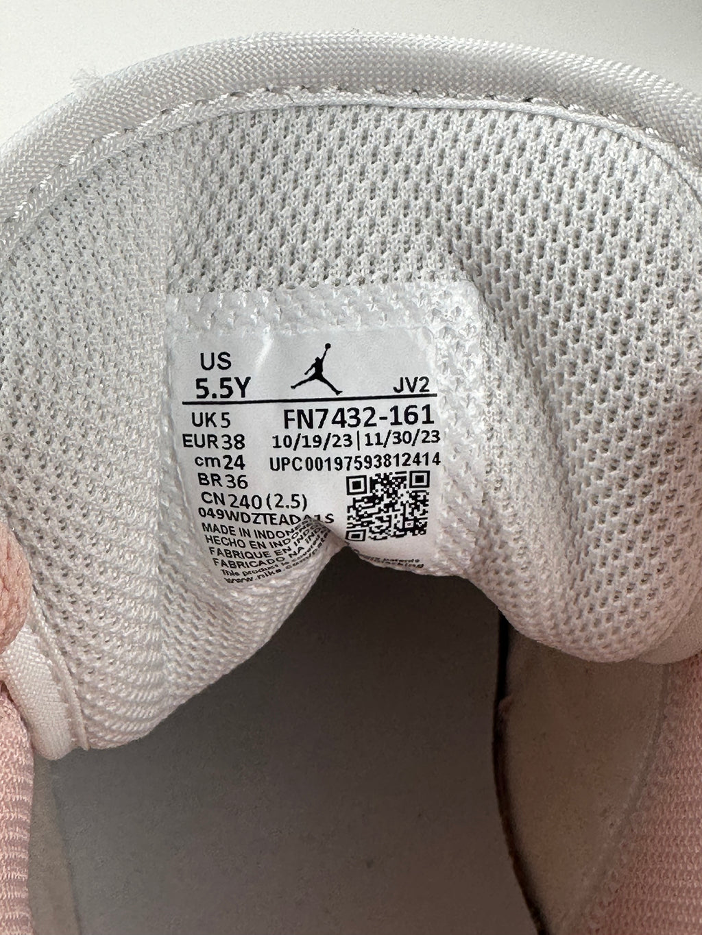 Air Jordan 1 Mid SE (GS) – Legend Pink (EU 38)