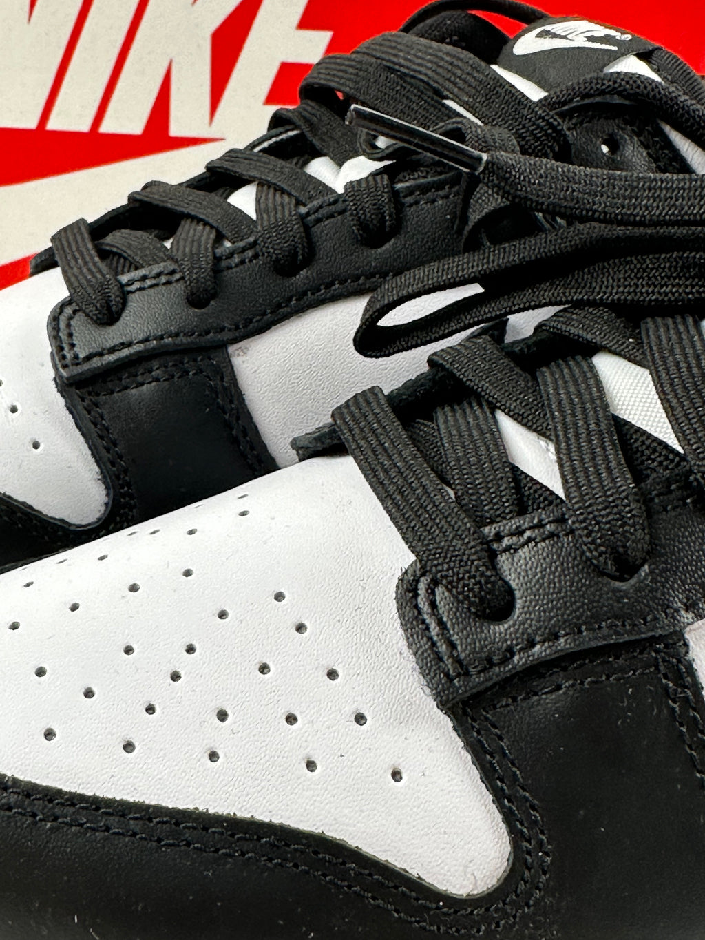 Nike Dunk Low Retro “White/Black”