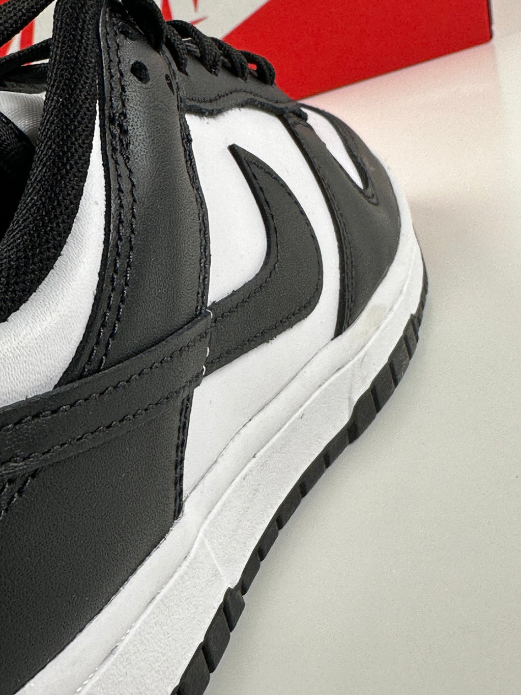 Nike Dunk Low Retro “White/Black”