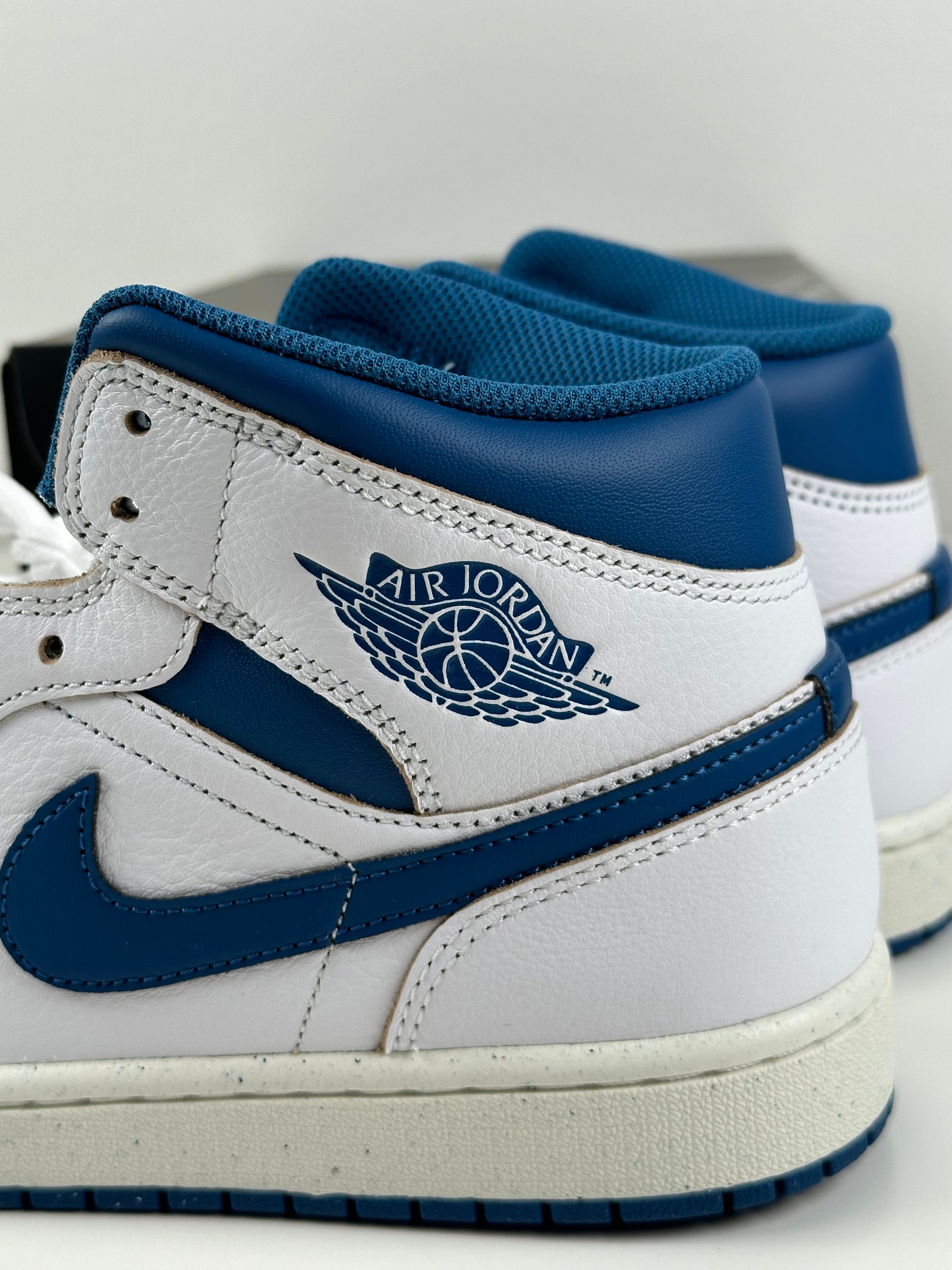 Air Jordan 1 Mid SE “Industrial Blue”