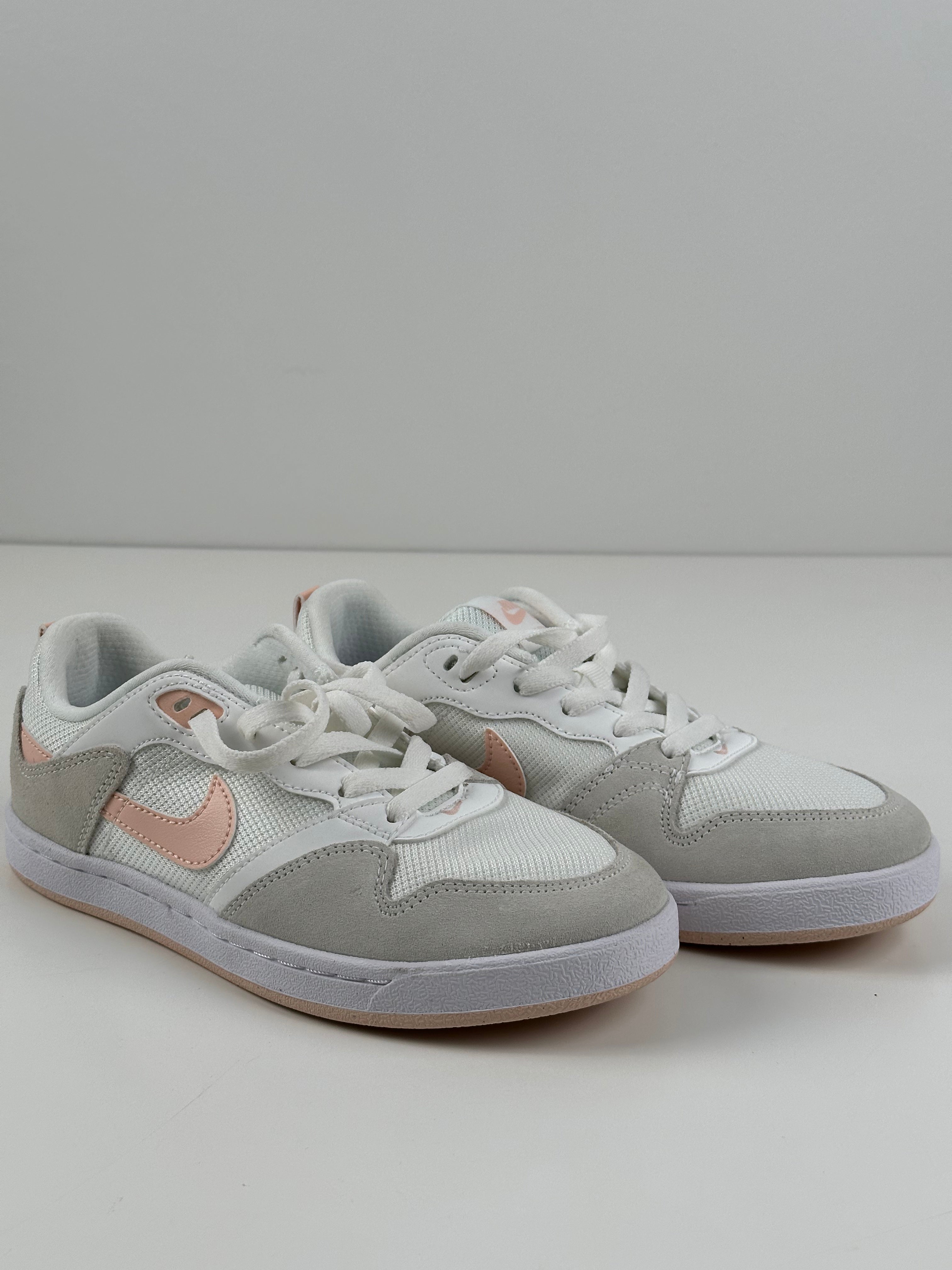 Nike SB Alleyoop (GS) – tyylikkäät ja siistit skeittikengät