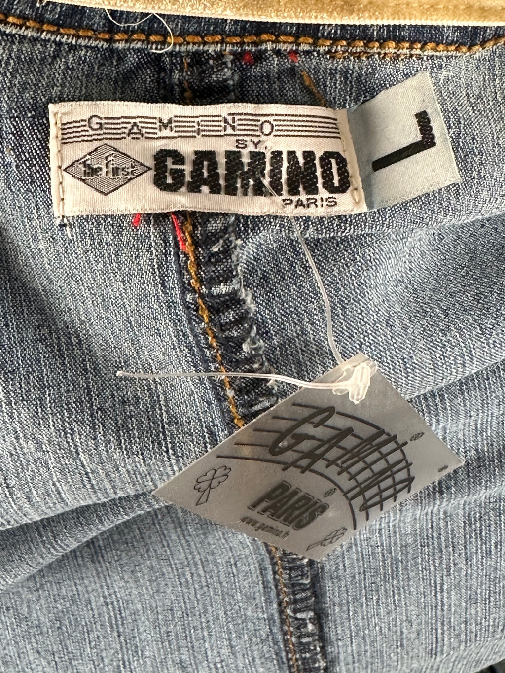 ✨ Gamino Paris – helmikirjailtu farkkutakki