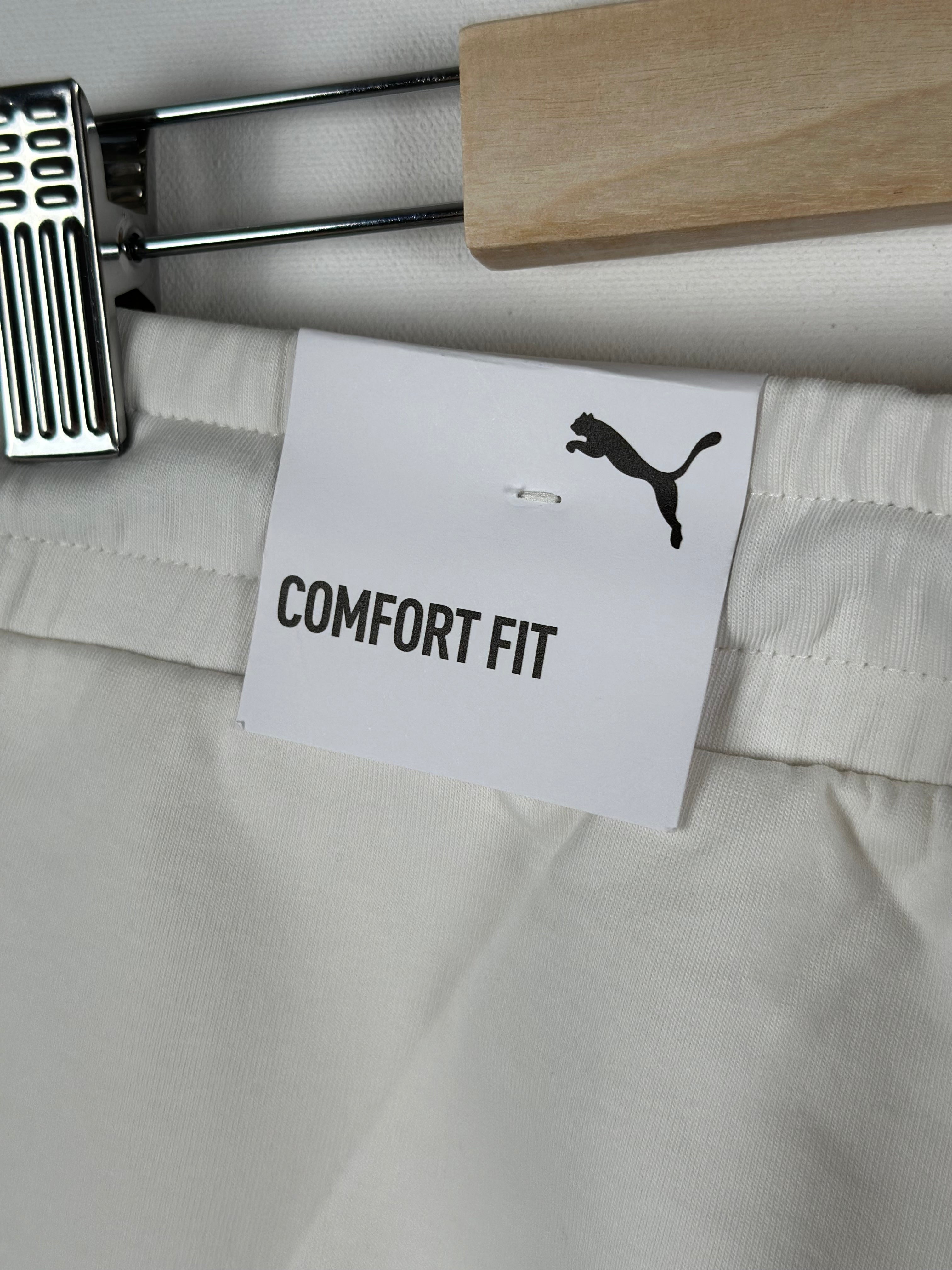 PUMA Comfort Fit -collegehousut – valkoinen