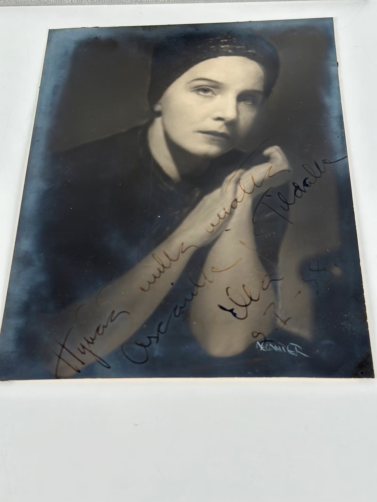 Ella Eronen – alkuperäinen valokuva omistuskirjoituksella