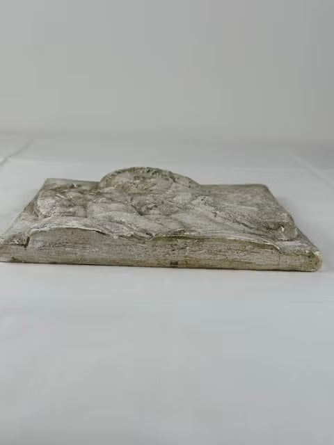 Seinäreliefi “Äiti ja lapsi” – signeerattu E.R. 46