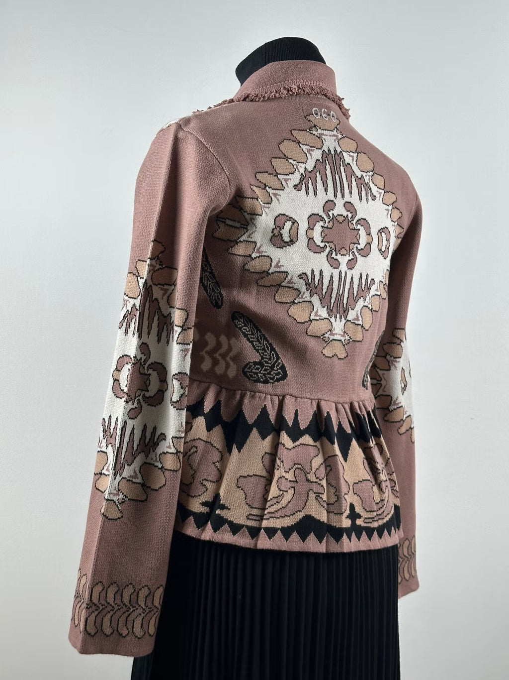 Odd Molly neulejakku