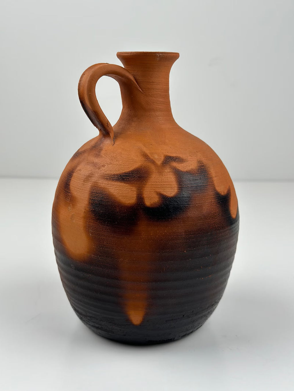 Erja Koskela – savupoltettu kannu